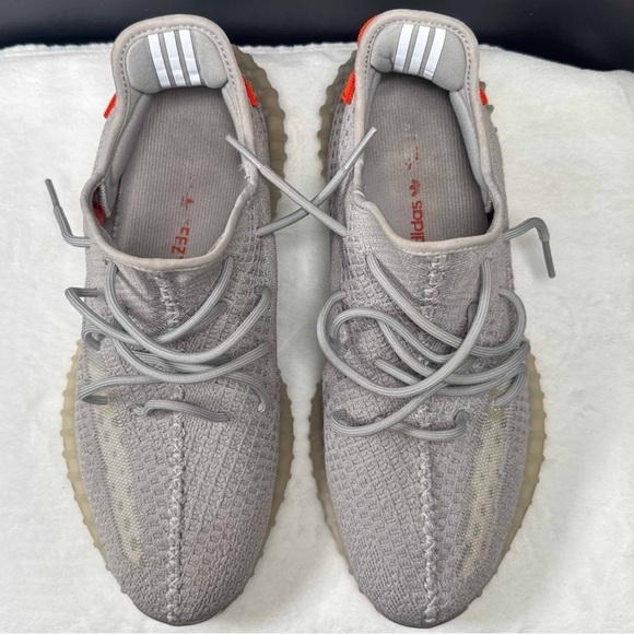 Yeezy Boost 350 V2 “Tail Light” – Men’s Size 12 | W/ Original Box - Picture 4 of 10